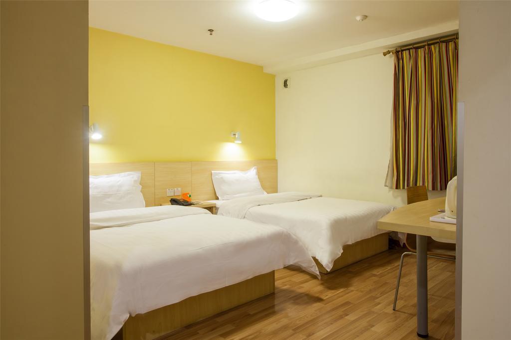7Days Inn Qingdao Haiyunan Xinglong Road Rum bild